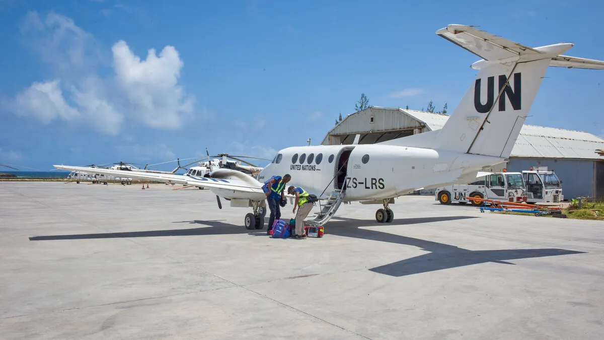 UNSOS cargo plane