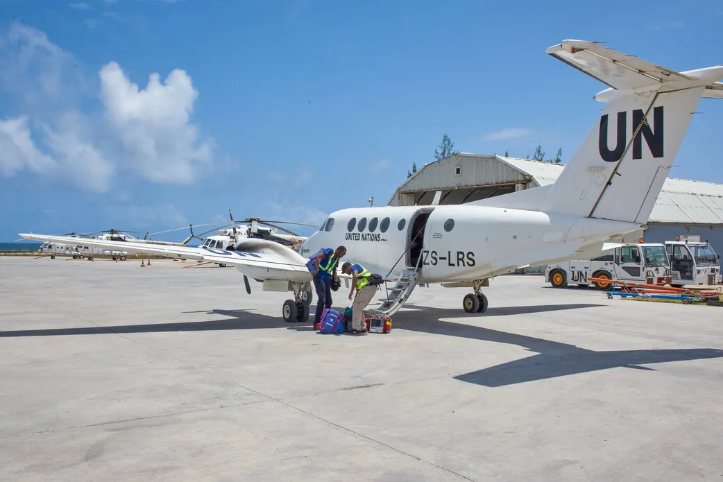 UNSOS cargo plane