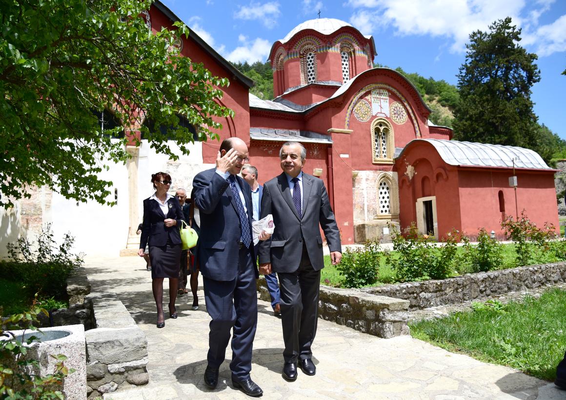 SRSG Zahir Tanin(R), DSRSG Christopher Coleman (L), walking the Peja/Peć Patriarchate. 2016©UNMIK Poto by: Shpend Bërbatovci​